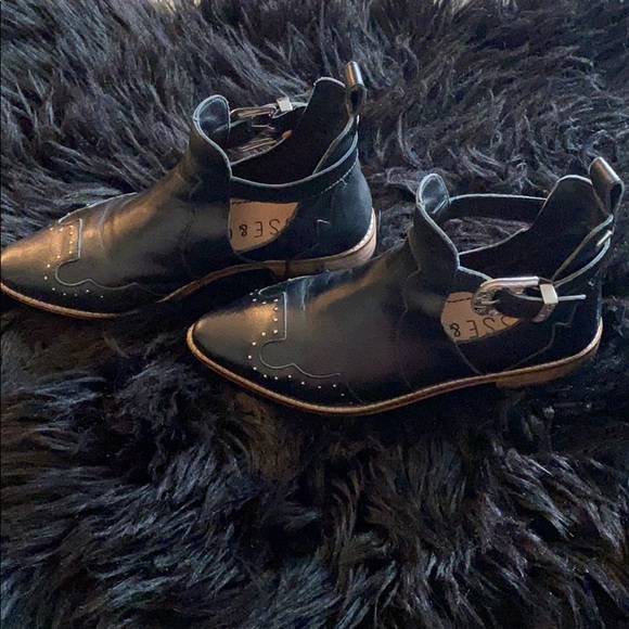 Booties - Picture 3 of 5